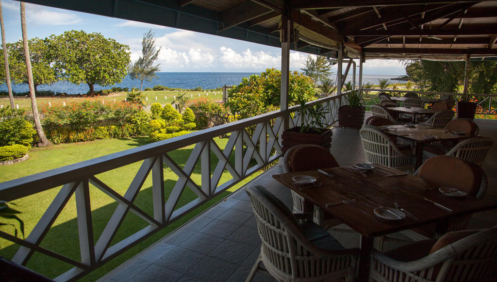 Coastwatchers Hotel Madang Exterior photo