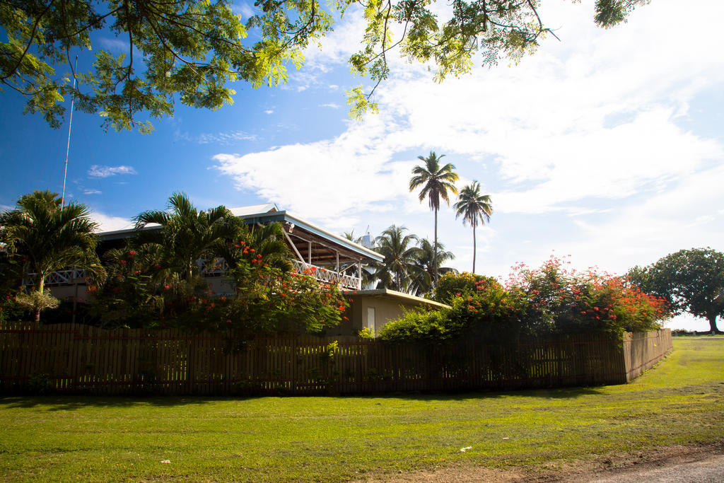 Coastwatchers Hotel Madang Exterior photo