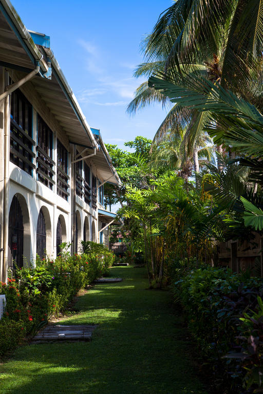 Coastwatchers Hotel Madang Exterior photo